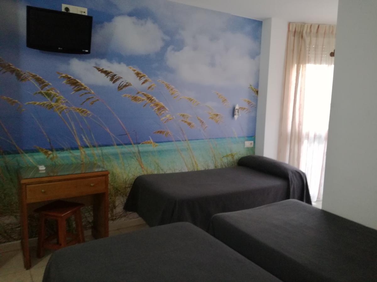 Hostal Maribel Almería Exterior foto